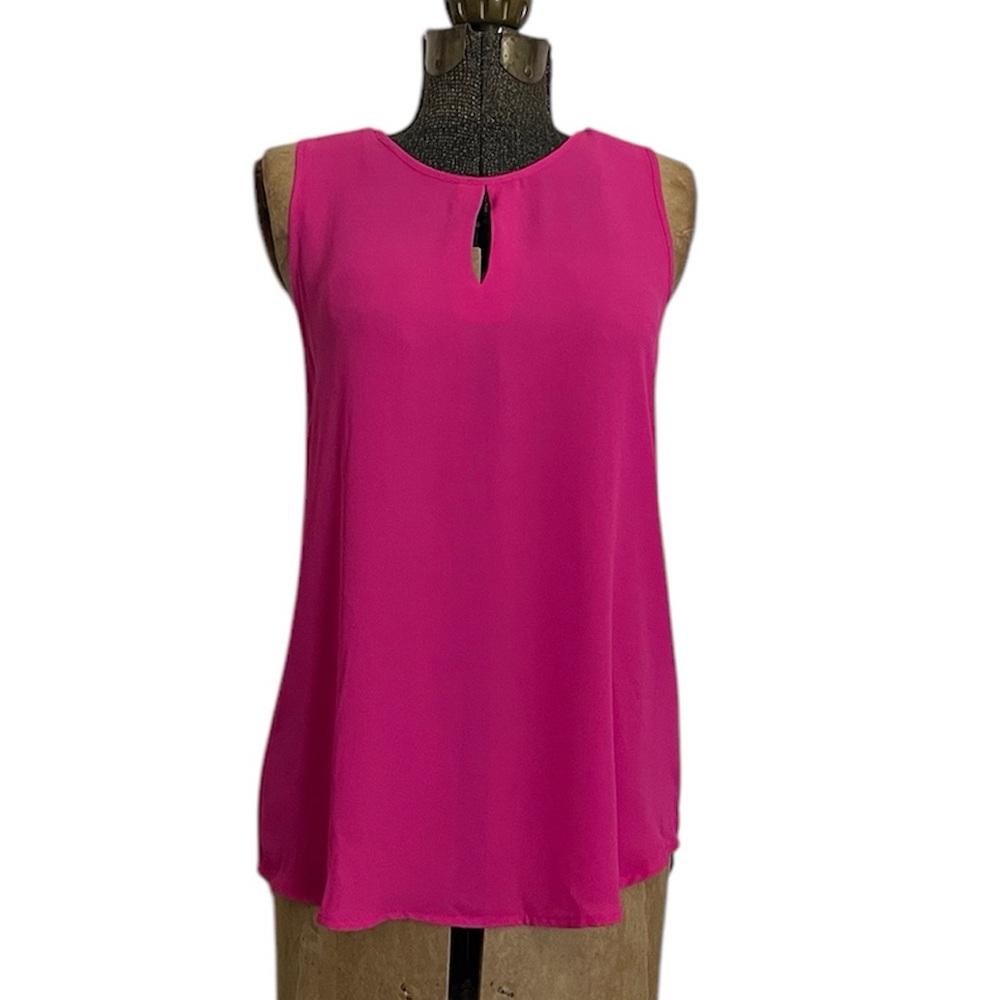 Violet + Claire Sleeveless Shell Blouse